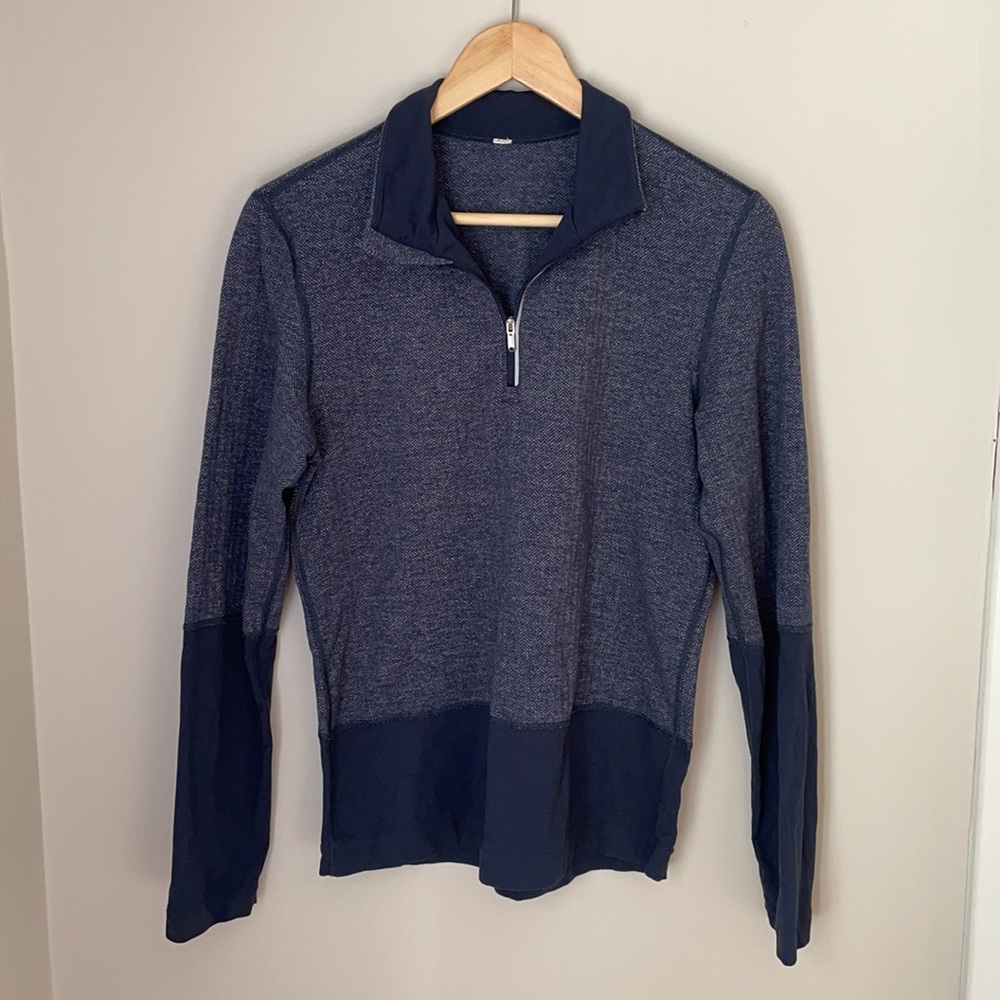 blue-grey chevron Lululemon 1/4 zip long sleeve